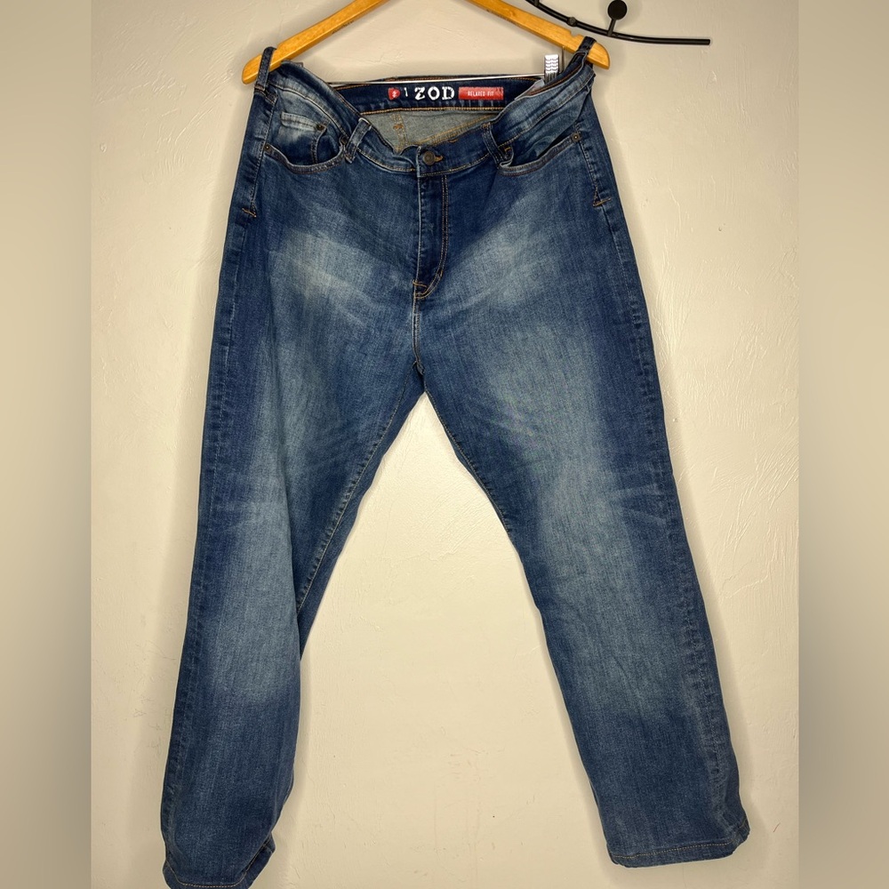 Men’s IZOD jeans relaxed fit 40 x 32